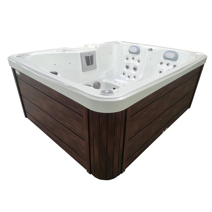 Outdoor 3–4-Seater Outdoor Hot Tub – 44 Jets, 3 kW Heater, Ozone, LEDs & Bluetooth