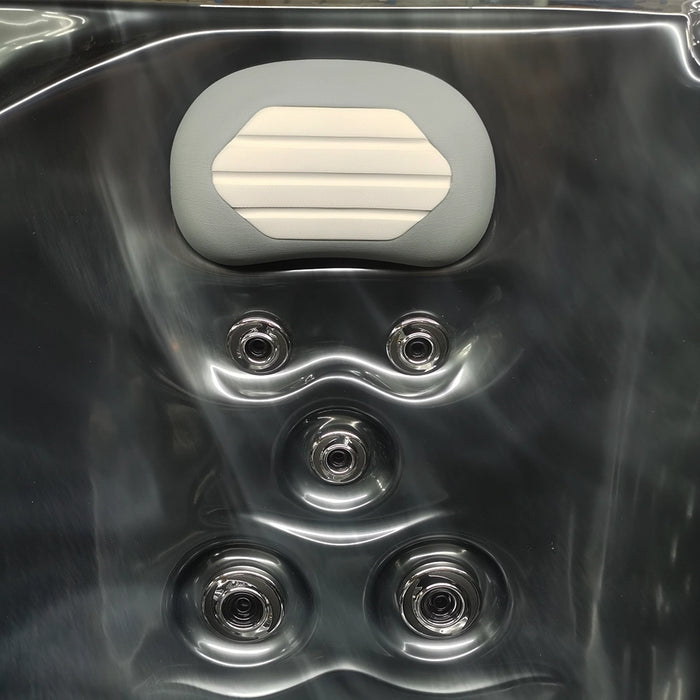 Outdoor 5-Seater Hot Tub – 3 Recliners, Midnight Opal Finish & Bluetooth Audio