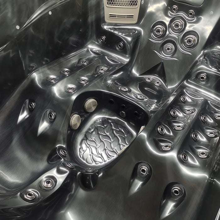 Outdoor 5-Seater Hot Tub – 3 Recliners, Midnight Opal Finish & Bluetooth Audio