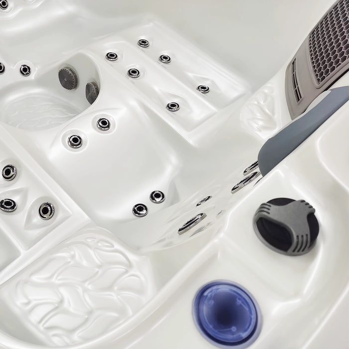 Outdoor 5-Seater Compact Hot Tub – 3 Recliners, 62 Jets & Bluetooth Audio