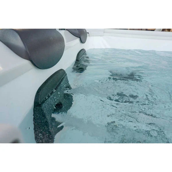 MSPA Oslo | 6 Seater | Square Frame Hot Tub