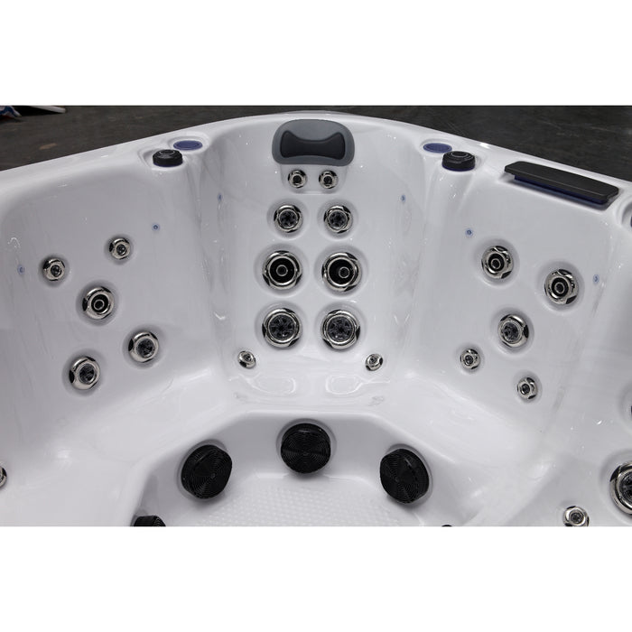 The Aurea – 6-Person Hot Tub